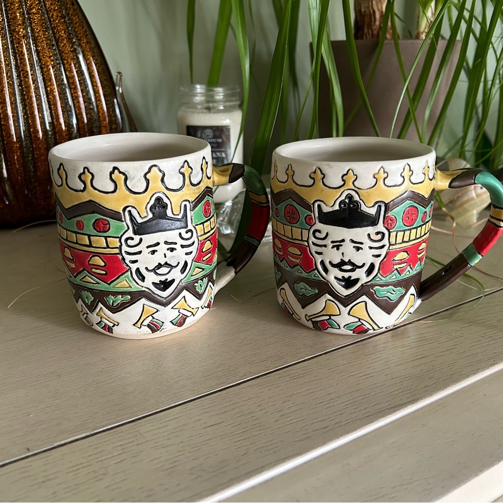 CALOU CALAY Art Studio Artist Handmade Pottery Mugs King Royalty …